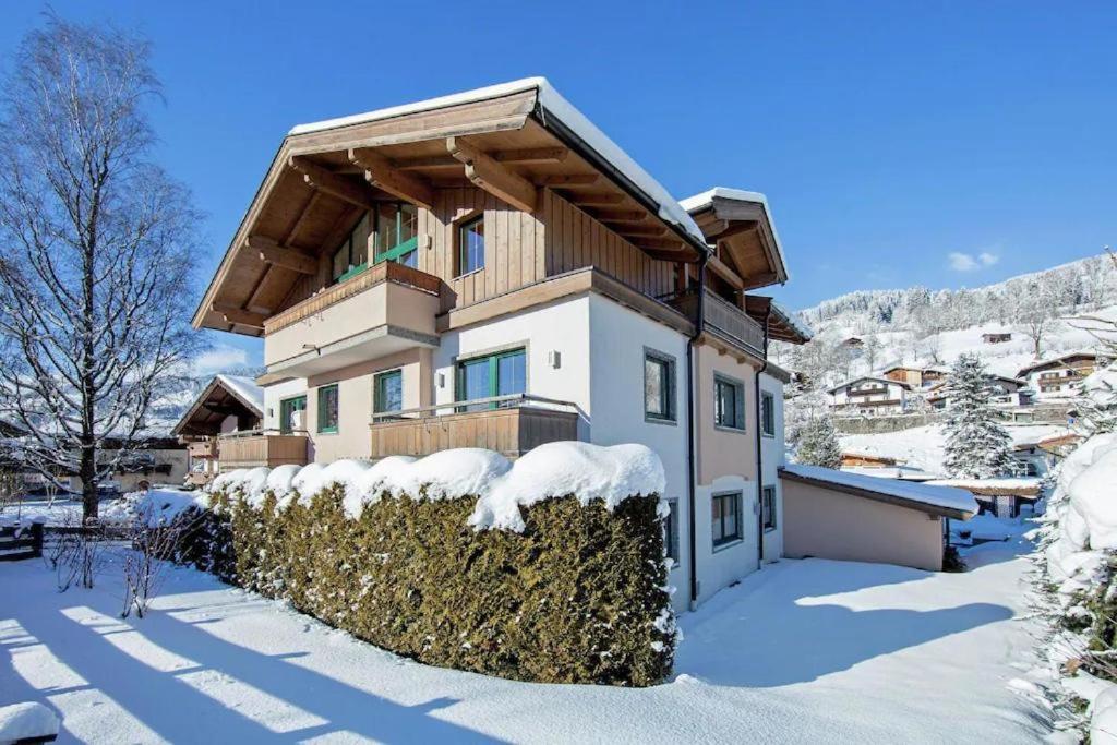 Ferienwohnung Julia Brixen im Thale Buitenkant foto